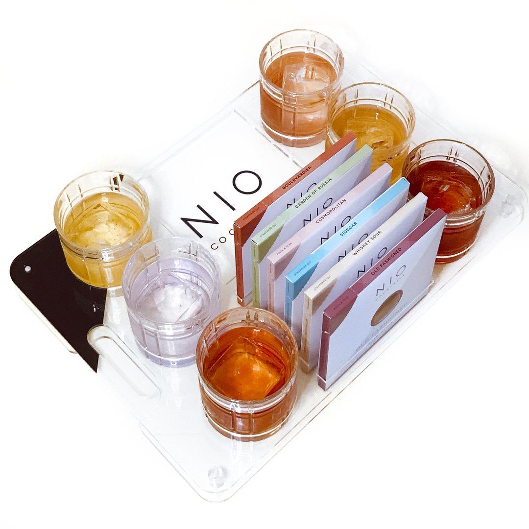 EXPERIENCE BAR CABINET: the NIO Cocktails tray